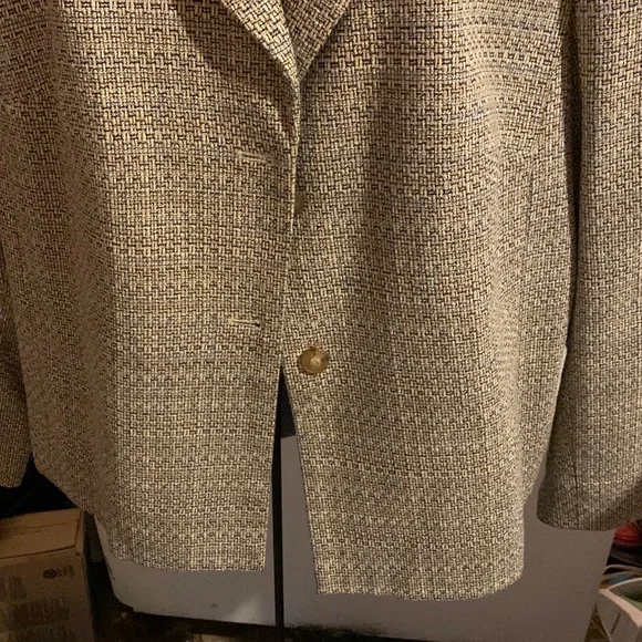 Blazer - Picture 2 of 4